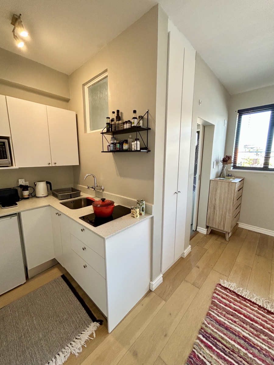 0 Bedroom Property for Sale in Sea Point Western Cape